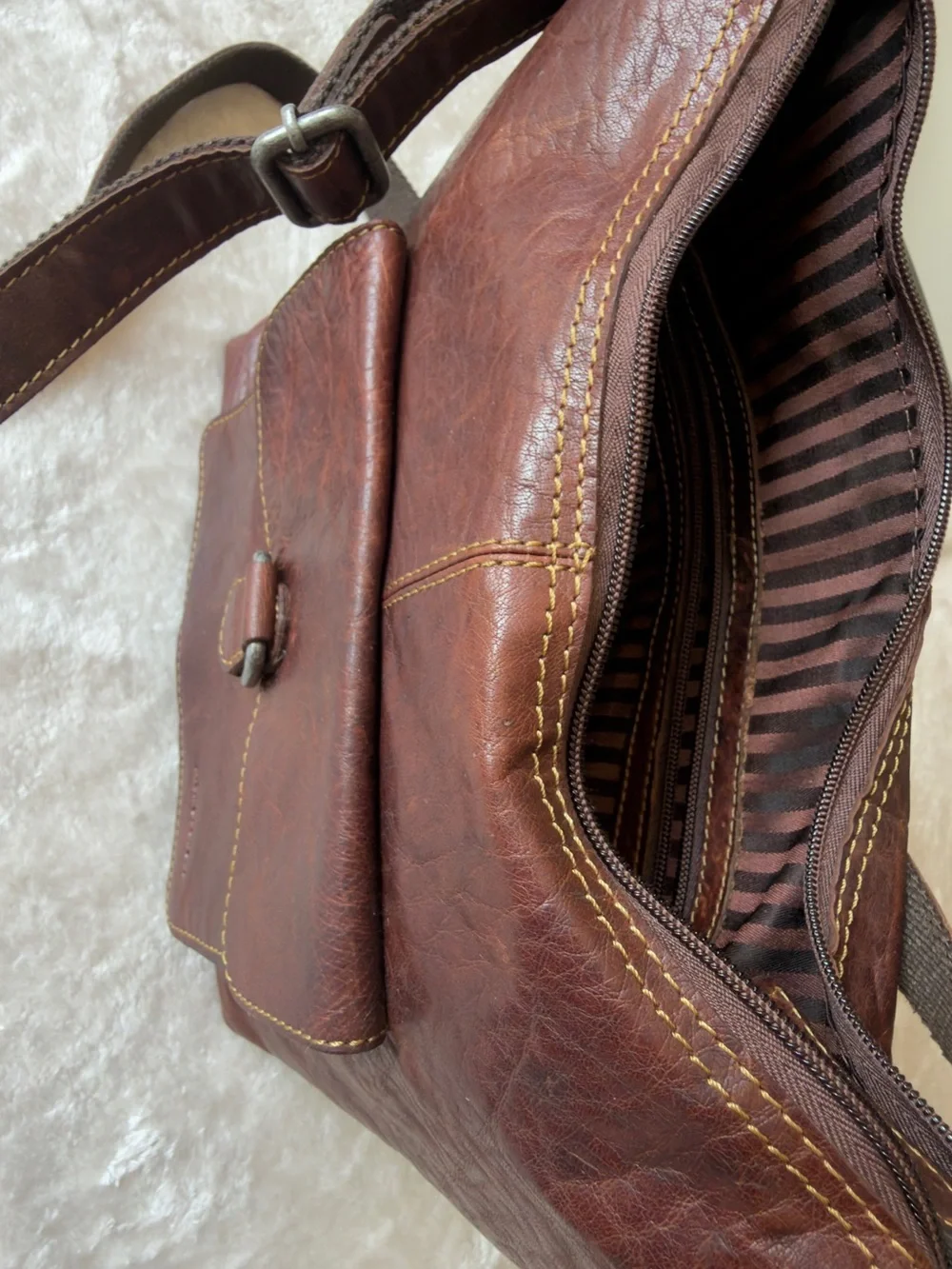 Jack Georges Voyager cross body Messenger Bag | Unisex Bag | Buffalo Leather